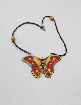 collar mariposa