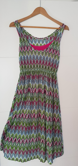 Vestido veraniego corte desigual