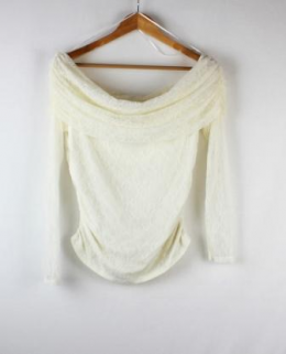 top bardot encaje marfil mango
