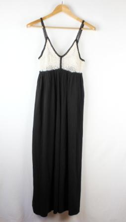 vestido con crochet negro mango