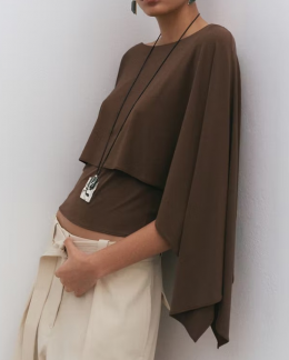 top capa marron mango