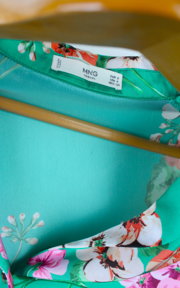 camisa satinada estampada mango