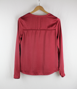 blusa satinada vila
