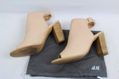 botines cut out hym