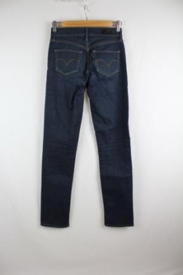 jeans slight curve levis 34