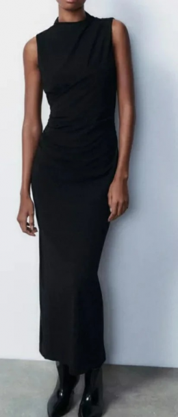 Vestido  drapeado negro zara