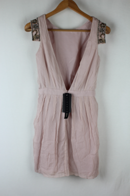 Vestido gasa en seda y pedreria rosa Mango Moments