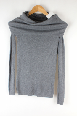 Jersey con lana gris cuello vuelto