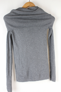 Jersey con lana gris cuello vuelto