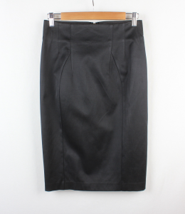 falda tubo negra zara