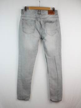 jeans homvre pitillo pull and bear 38