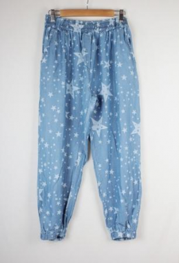 jeans anchos con estrellas