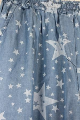 jeans anchos con estrellas