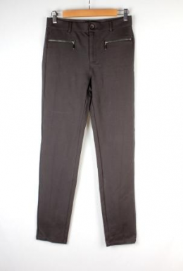 pantalon tipo leggins marron asimetrico