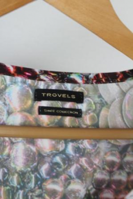 blusa estampada trovels