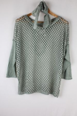 blusa transparente lunares y crochet verde