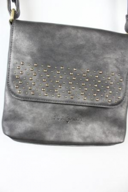 bolso efecto piel con tachuelas gris surkana