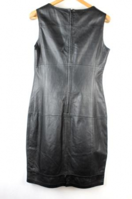 vestido entallado en piel Betty barclay