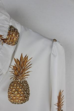 camisa estampada piñas