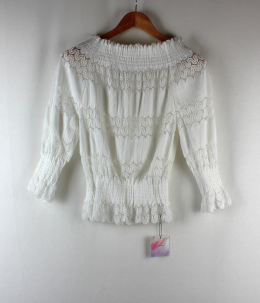 blusa encaje blanco chicwish