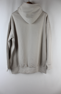sudadera gris divided