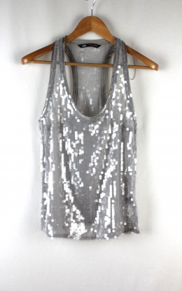 top lentejuelas gris zara
