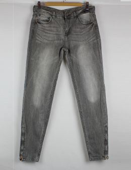 jeans pitillo gris Pull and bear